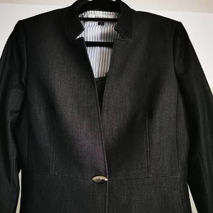 Tahari Skirt Suit Dark Gray NEVER WORN BEFORR